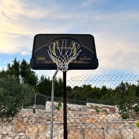 Villa Didova Kuca, Holiday Home With Private Pool Near Rogoznica,Sleeps 9 Podorljak