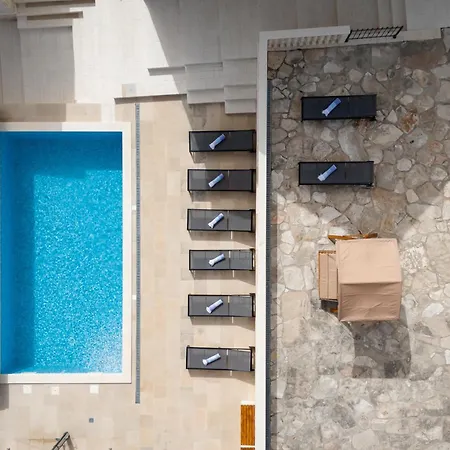 Didova Kuca, Holiday Home With Private Pool Near Rogoznica,Sleeps 9