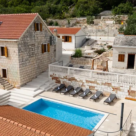 Didova Kuca, Holiday Home With Private Pool Near Rogoznica,Sleeps 9 Podorljak