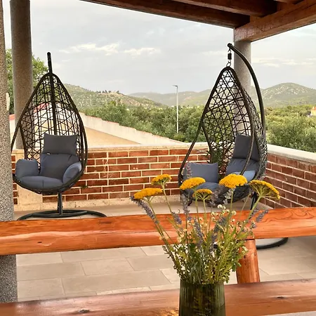 Villa Didova Kuca, Holiday Home With Private Pool Near Rogoznica,Sleeps 9 *