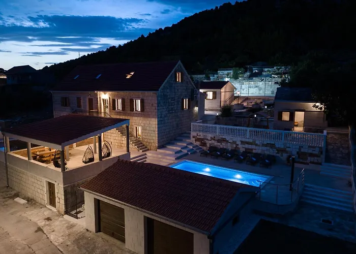 Didova Kuca, With Private Pool Near Rogoznica,sleeps 9 Podorljak