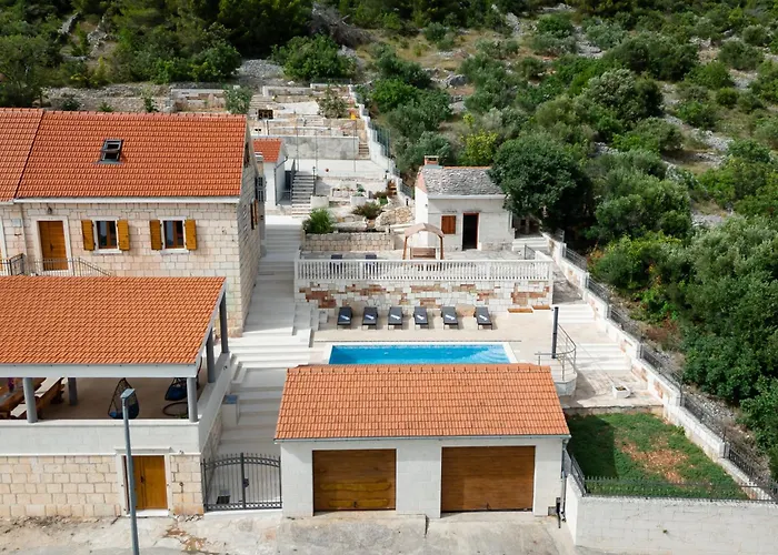 别墅 Didova Kuca, With Private Pool Near Rogoznica,sleeps 9 *