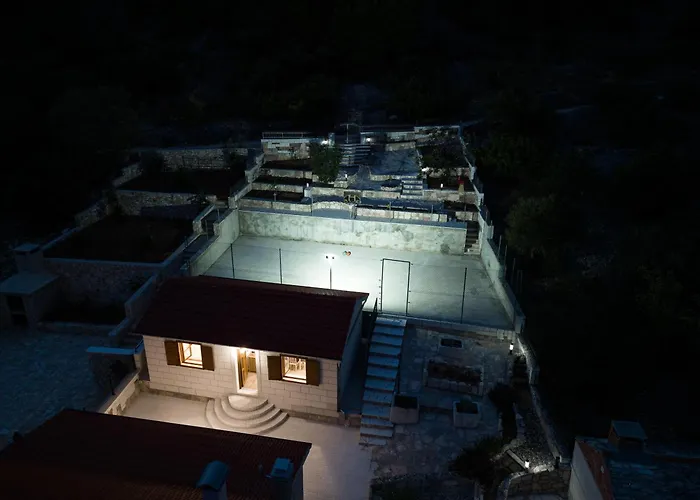 Didova Kuca, With Private Pool Near Rogoznica,sleeps 9