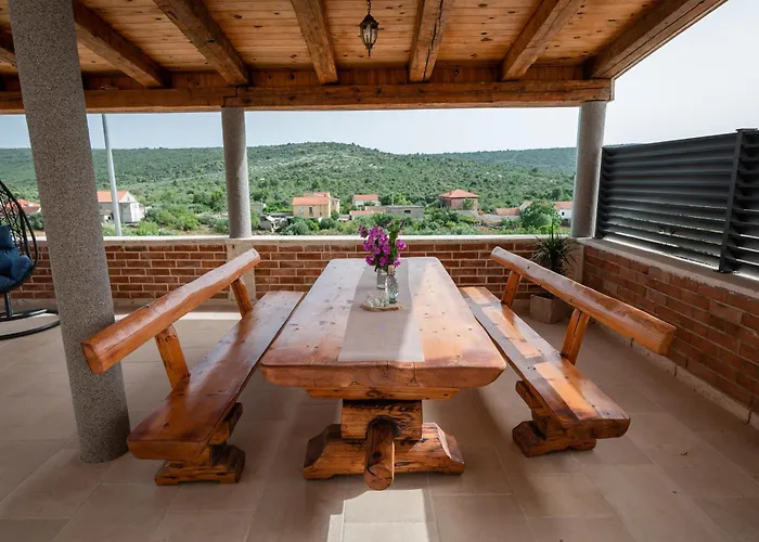 别墅 Didova Kuca, With Private Pool Near Rogoznica,sleeps 9 *