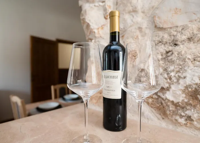 Didova Kuca, With Private Pool Near Rogoznica,sleeps 9 别墅 *