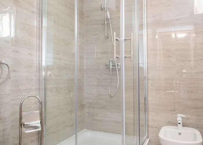 Didova Kuca, With Private Pool Near Rogoznica,sleeps 9 别墅 *